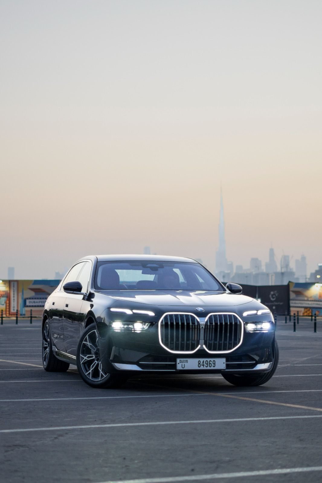 BMW 7 Series rental Dubai